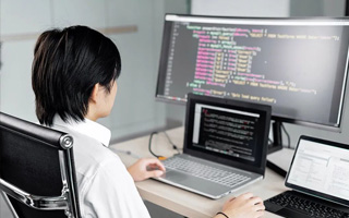 霍邱 ,php声明和调用变量的符号是什么？